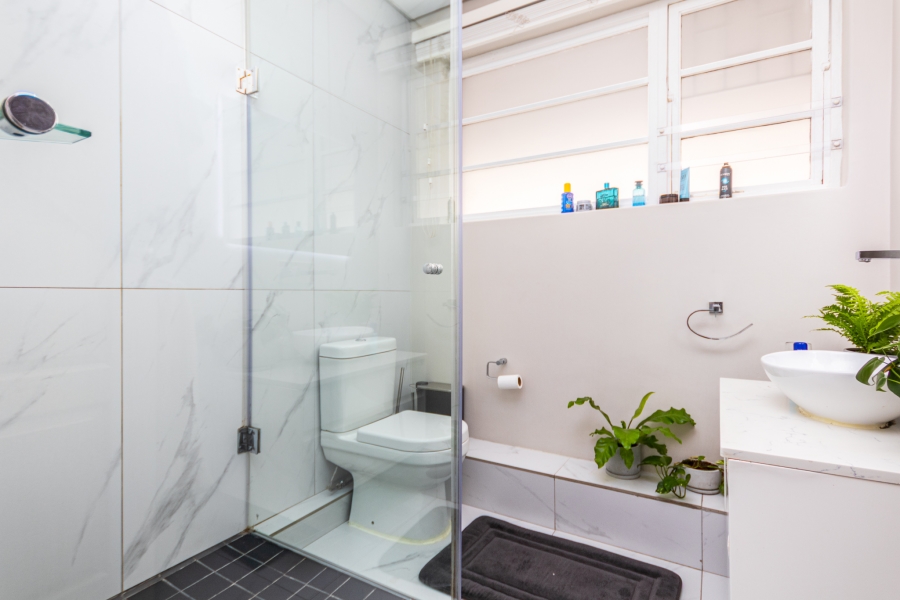 2 Bedroom Property for Sale in Green Point Western Cape